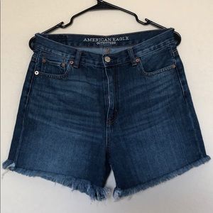 American Eagle cutoff jean shorts size 6